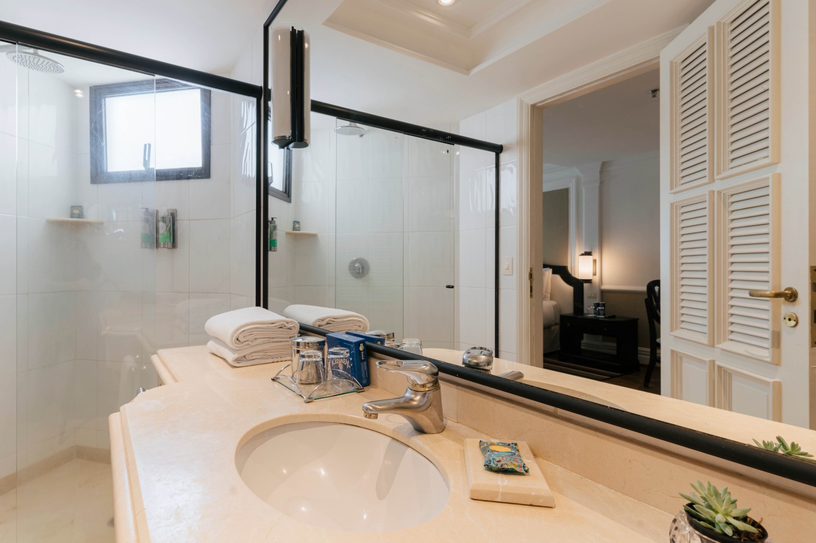 WhatsApp Image 2025-10-09 at 16.07.40 (3)